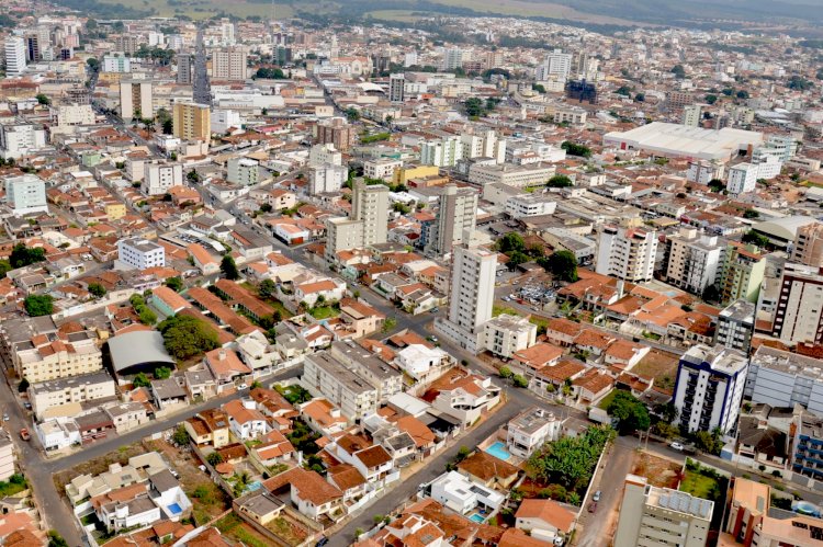 Patos recebe dossiê de desenvolvimento feito pelo Sebrae