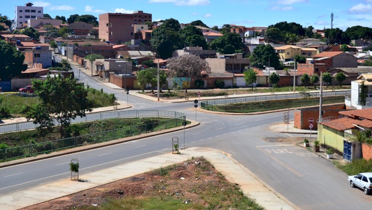 Montes Claros contrata R$ 5,6 milhões para luz nas avenidas novas