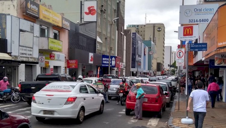 Comerciantes apostam nas liquidações de janeiro em Uberlândia