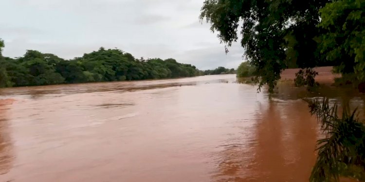 Nível do Rio Doce deixa Valadares em alerta
