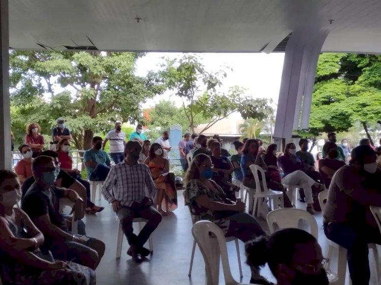 Professores da Unimontes em greve protestam