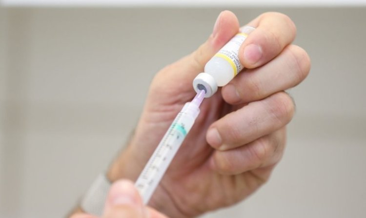 Vacina da dengue aplicada em Uberlândia