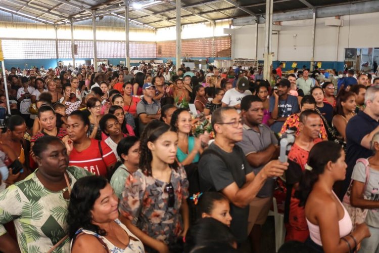 Famílias de Pirapora recebem mais 200 Cartões Feira