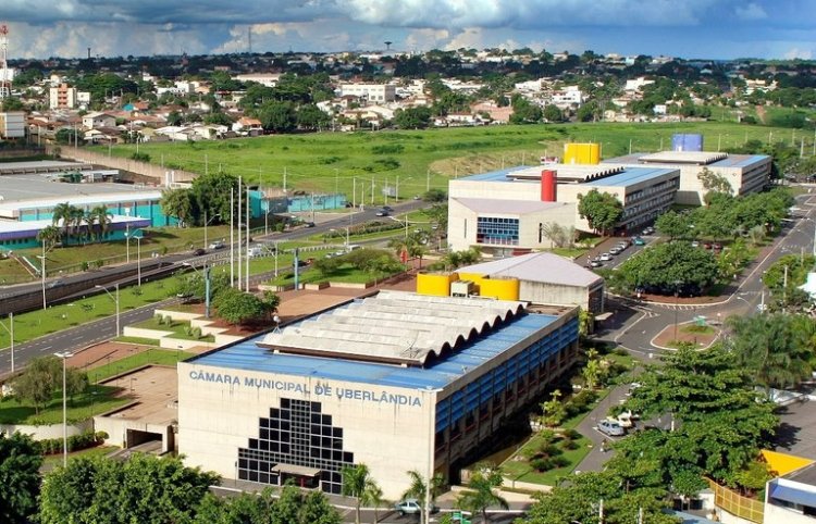 Câmara de Uberlândia aumenta gastos