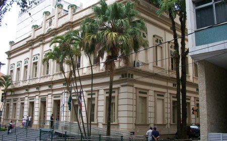 JF faz homenagens e inclui Bolsonaro