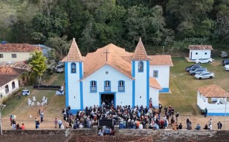 Uma das igrejas mais antigas de Minas reabre