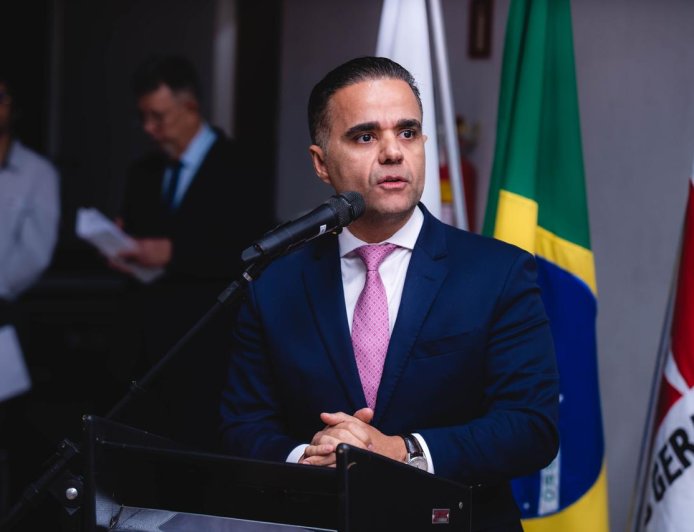 Chalfun mantém agenda em Brasília após adiamento de reunião com Fachin e cobra resposta colegiada do STF