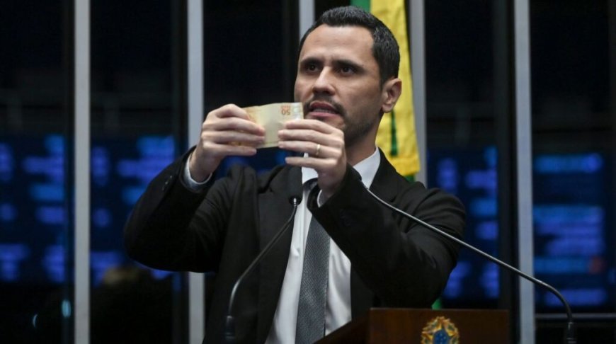 A rota do PR-SBS: o avião, o deputado, o piloto e as perguntas que Cleitinho precisa responder